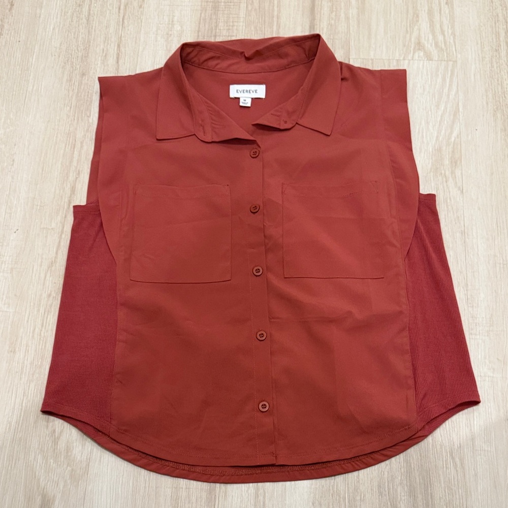 Evereve Sleeveless Button Down Shirt